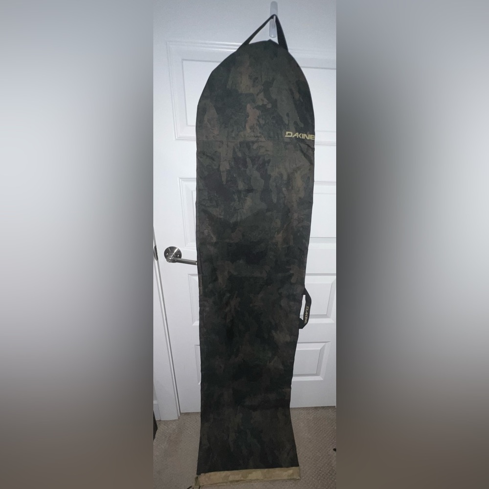 Dakine Board Sleeve 170cm Snowboard
Boardbag Peat Camo